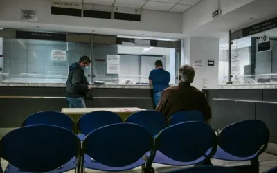 Ρεκόρ φορολογικών εσόδων στα 5,12 δισ. ευρώ με πάνω από 100.000 εκπρόθεσμες δηλώσεις