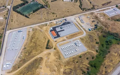 Σε λειτουργία το πρώτο έργο αποθήκευσης ηλεκτρικής ενέργειας της HELLENiQ ENERGY