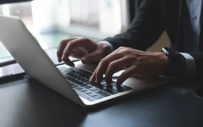 Σκάνδαλο στην αμερικανική δημοσιογραφία με εταιρεία που αγόραζε site και τα ανέθετε στην τεχνητή νοημοσύνη
