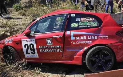 Στη ΜΕΘ ο 31χρονος οδηγός αγωνιστικού μετά από ατύχημα στην ανάβαση Αγρινίου