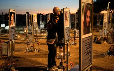 Στο Ισραήλ, ενός λεπτού σιγή για την τρίτη επέτειο της πιο φονικής επίθεσης της Χαμάς