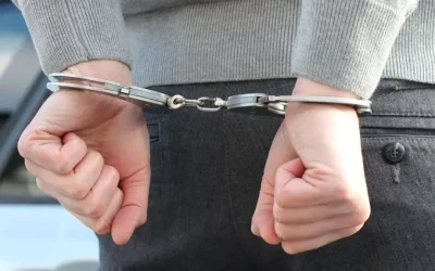 Συνελήφθη στον Πειραιά 27χρονος για απόπειρα ανθρωποκτονίας στην Ανάβυσσο