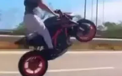Ταυτοποιήθηκαν μοτοσυκλετιστές για επικίνδυνους ελιγμούς στην Αττική