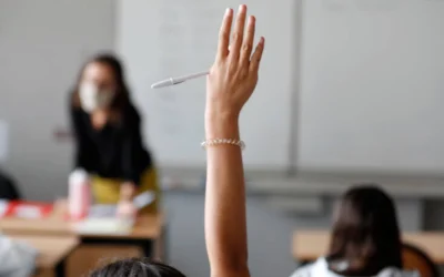 Ανοιγμα των σχολείων: Στο τραπέζι της κυβέρνησης κίνητρα εμβολιασμού για τα παιδιά