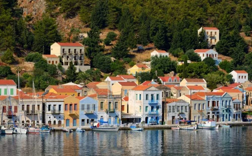 Καστελόριζο: Σύλληψη αγροτικού γιατρού μετά από επεισόδιο με τον Δήμο – Τι απαντά ο Άδωνις Γεωργιάδης