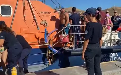 Φωτιά στη Λήμνο: Απομακρύνθηκαν 59 άτομα από την παραλία Θάνος, βελτιωμένη η εικόνα του μετώπου