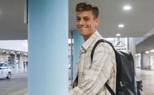 Ο Κωνσταντέλιας πέταξε για Γερμανία για την ολοκλήρωση της μεταγραφής του στη Ντόρτμουντ