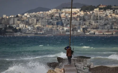 Πρόσκαιρη ανάσα από τη ζέστη με βοριάδες έως 8 μποφόρ – Πότε επιστρέφει ο καύσωνας