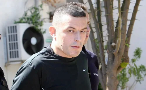 Ανθρωποκυνηγητό για τον Αλκέτ Ριζάι μετά την εξαφάνιση από άδεια φυλακής
