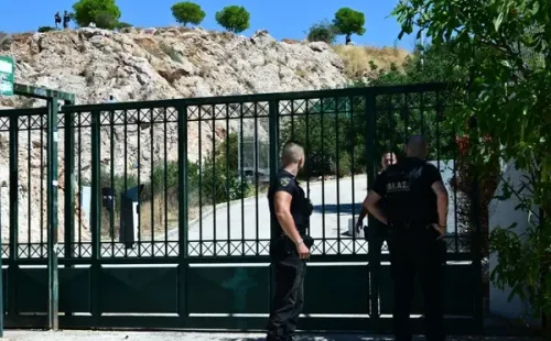 Δύσκολη η ταυτοποίηση των οστών στην Κυψέλη, με την ΕΛΑΣ να τονίζει ότι είναι νωρίς για υποθέσεις