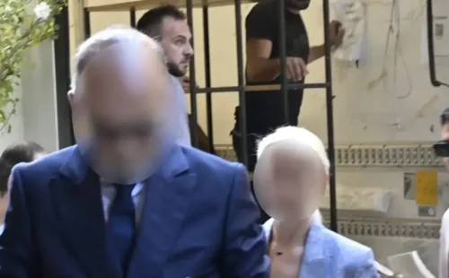 Η έρευνα για τον θάνατο του Γιώργου Μαζωνάκη: Στο μικροσκόπιο ακίνητα και ρολόγια των γιατρών