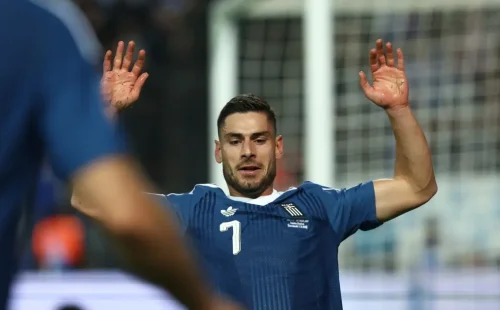 Ελλάδα – Ολλανδία 2-0: Ασίστ Ιωαννίδη και γκολ από τον Μασούρα