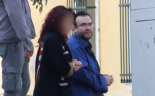 «Πινγκ - πονγκ» ευθυνών για την απάτη εκατομμυρίων κατά του ΕΦΚΑ