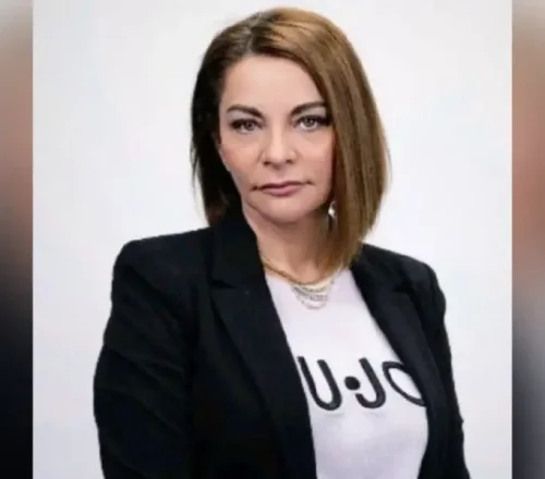 Πέθανε η δημοσιογράφος Αντιγόνη Πανέλλη σε ηλικία 57 ετών: Η «φωνή» του ΑΠΕ-ΜΠΕ που «σίγησε» απρόσμενα