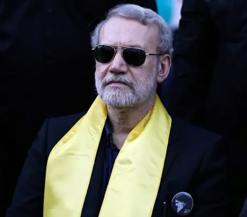 Ιράν: Κηδεία Λαριτζανί και απειλές εκδίκησης – «Η αρχή των παγκόσμιων επιπτώσεων»