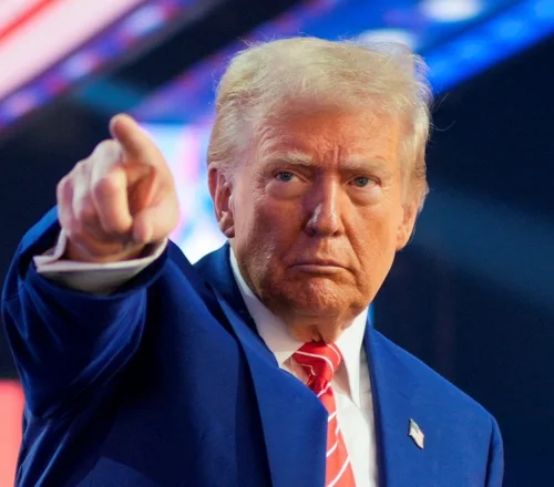 «Θα τους εξαφανίσουμε»: Η ωμή απειλή Τραμπ για τους «τρελούς αλήτες» του Ιράν τώρα