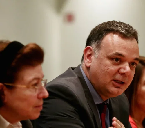 Καταρρέει η διαφάνεια στο Υπουργείο Πολιτισμού; Σκάνδαλο πολεοδομιών και παραιτήσεις