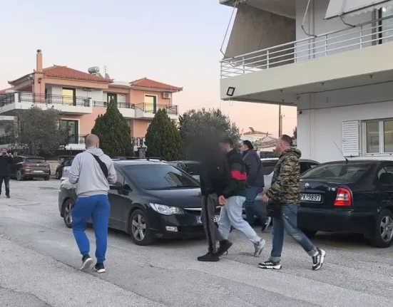 Λουτράκι: Συνελήφθη ο δράστης της δολοφονίας του 17χρονου. 16 ετών ο δράστης