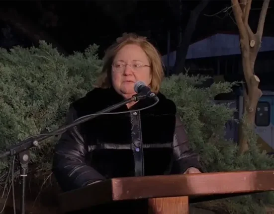 «Το παιδί μου λοιδορήθηκε»: Η συγκλονιστική εξομολόγηση της μητέρας του μηχανοδηγού Σπύρου Βούλγαρη για την τραγωδία των Τεμπών