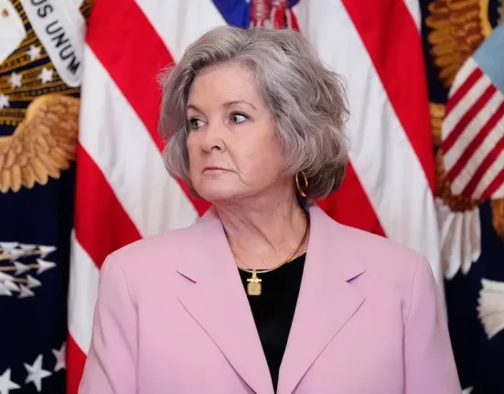 Η μάχη με τον καρκίνο του μαστού και το μήνυμα του Τραμπ για την προσωπάρχη του Λευκού Οίκου