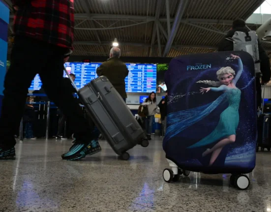 Χάος και ακυρώσεις πτήσεων στο «Ελ. Βενιζέλος»: Η κρίση στη Μέση Ανατολή και οι επιπτώσεις της