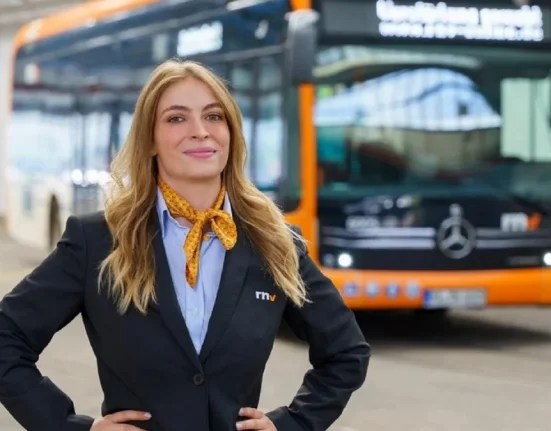 Η Γερμανία αναζητά εργαζομένους από την Ελλάδα: Μισθός 4.300 ευρώ και 30 ημέρες άδεια