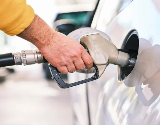 Καύσιμα από «χρυσάφι» – Σε ποιες περιοχές η αμόλυβδη ξεπέρασε τα 2 ευρώ το λίτρο