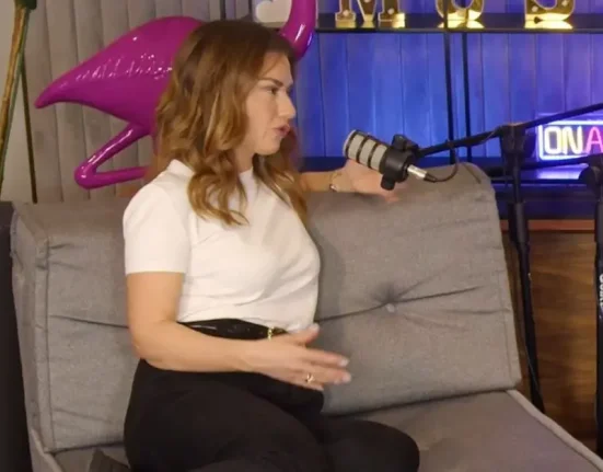 Βάσω Λασκαράκη: «Δύο μισθοί θεάτρου σε μία νύχτα από τα φιλοδωρήματα»