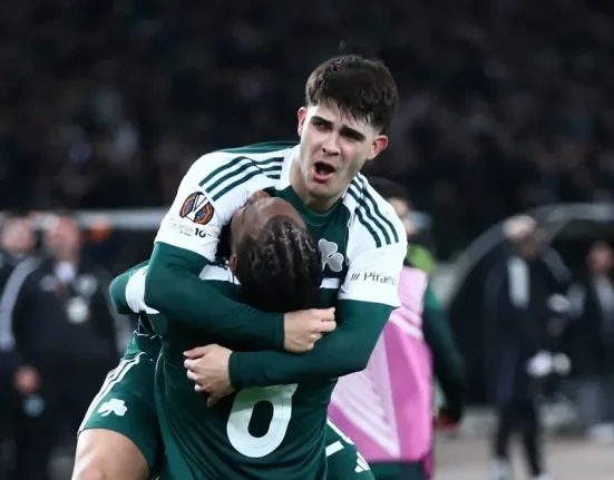 Παναθηναϊκός – Μπέτις 1-0: Επική νίκη με 10 παίκτες και προβάδισμα για την πρόκριση