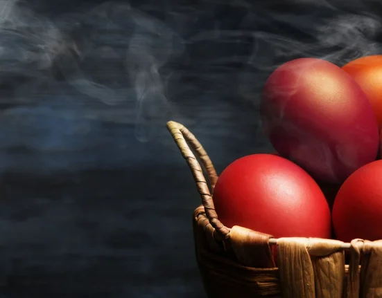 Πότε κλείνουν τα σχολεία για Πάσχα 2026: Ημερομηνίες και 16ήμερο ξεκούρασης