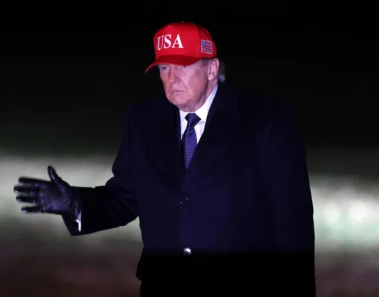 Πολεμική σύγκρουση στο Ιράν: «Προβλέπεται διάρκεια 5 εβδομάδων», δηλώνει ο Τραμπ