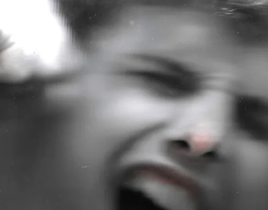 Πώς να αναγνωρίσετε και να διαχειριστείτε έναν ψυχοπαθή: Σημάδια και στρατηγικές