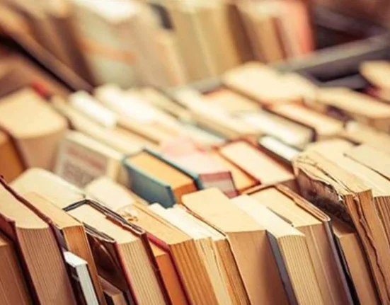 ΔΥΠΑ: Ψηφιακά vouchers για δωρεάν βιβλία έως 150 ευρώ για δικαιούχους