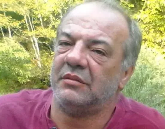 Πέθανε ο δημοσιογράφος Νίκος Σερβετάς