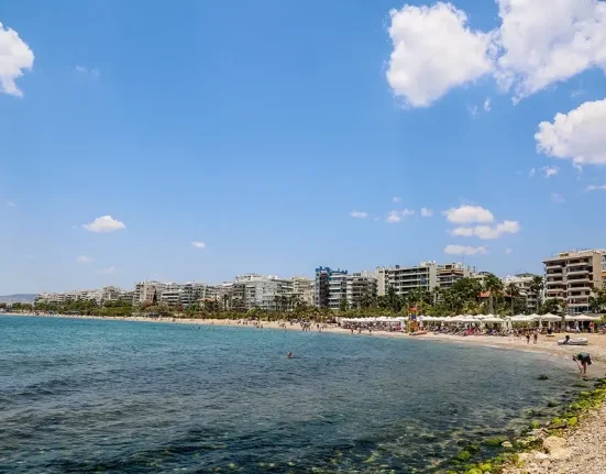 Δυσάρεστη οσμή στην Αττική: Η πιθανή προέλευση και οι έρευνες των ειδικών