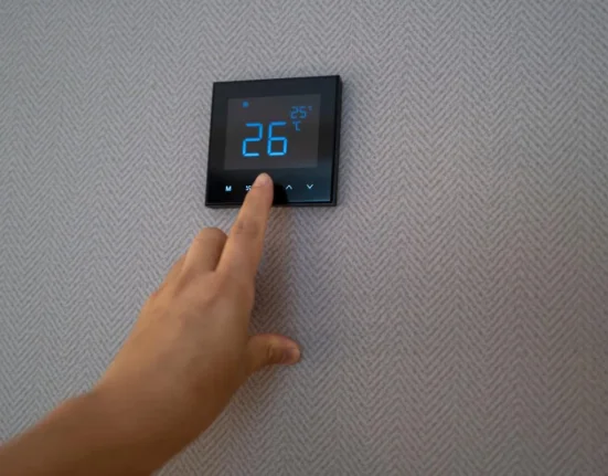 Πόσο ρεύμα καταναλώνει το air condition: Υπολόγισε το κόστος πριν έρθει ο λογαριασμός