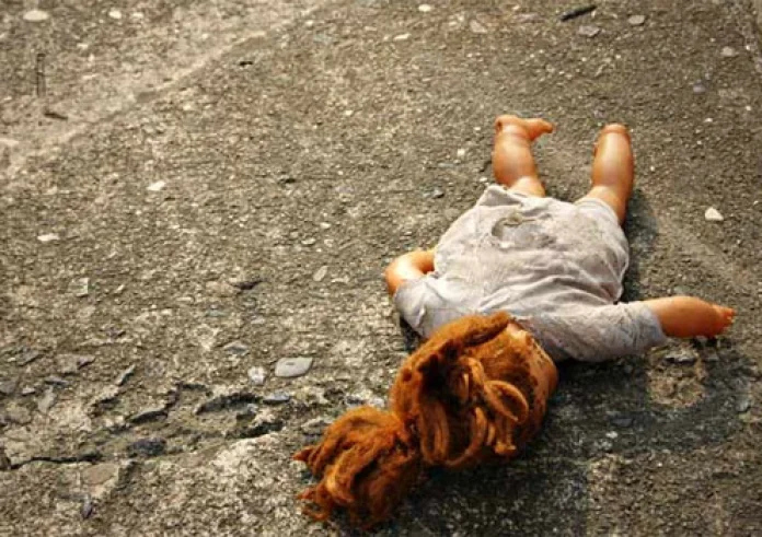 Στα καλά καθούμενα χτύπαγε εμένα, χτυπούσε τα παιδιά μου με κουτάλες, με ό,τι έβρισκε