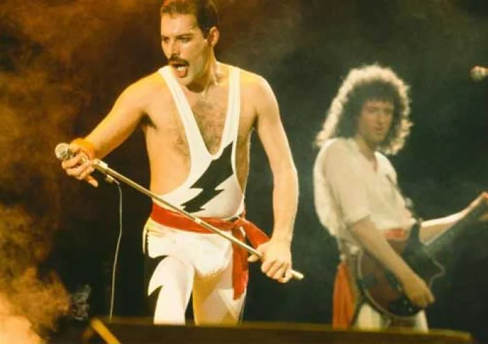 Freddie Mercury: 27 χρόνια από το θάνατο ενός θρύλου της Ροκ