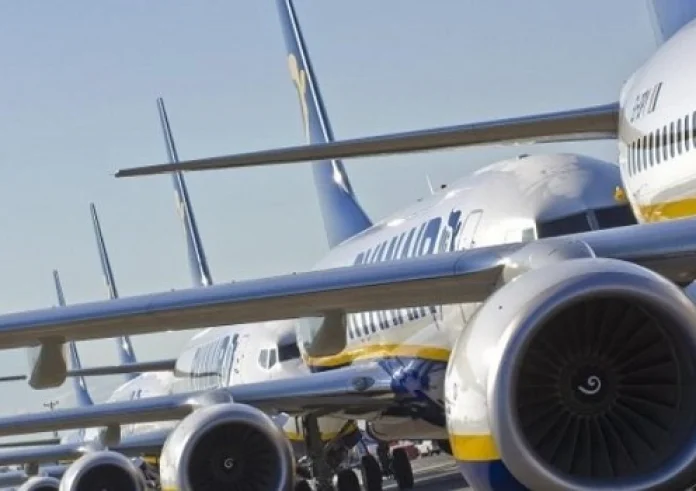 Δύσκολο καλοκαίρι: Οι εργαζόμενοι της Ryanair απειλούν με απεργίες σε Ευρωπαϊκό επίπεδο