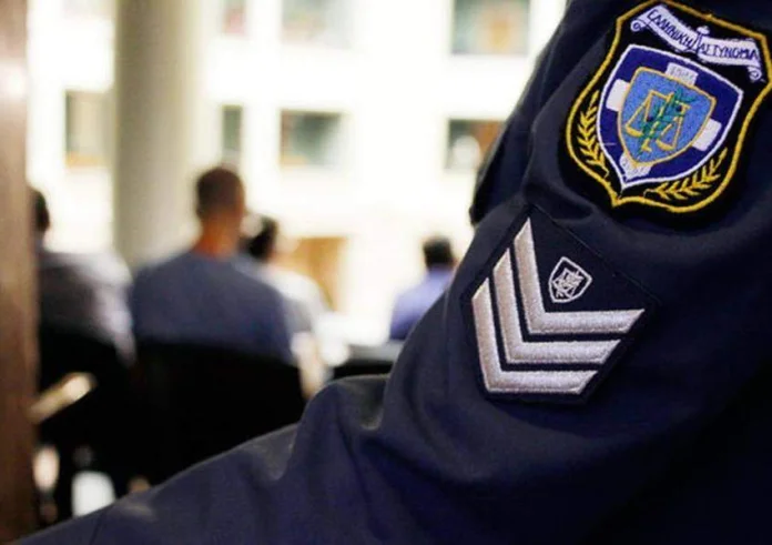Ασφάλεια Αττικής: Πληροφορίες για απομακρύνσεις των διοικητών στο Τμήμα Ανθρωποκτονιών και στο Τμήμα Εκβιαστών