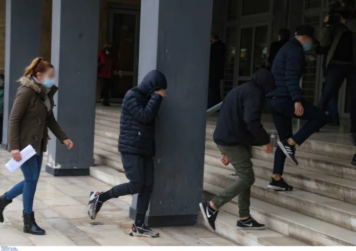 Θεσσαλονίκη: Ελεύθεροι οι 7 ανήλικοι για την κακοποίηση της 14χρονης