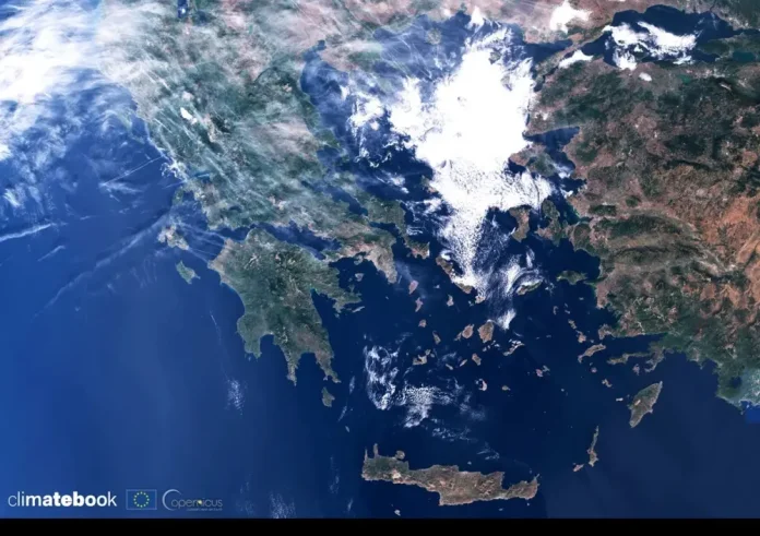 Γέμισε ο ουρανός της Ελλάδας λευκές γραμμές νεφών από αεροπλάνα - Μας ψεκάζουν ή όχι;