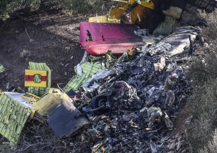 Θρήνος και ερωτήματα για τον θάνατο των πιλότων του Canadair - Τα ανατριχιαστικά «αντίο» φίλων τους