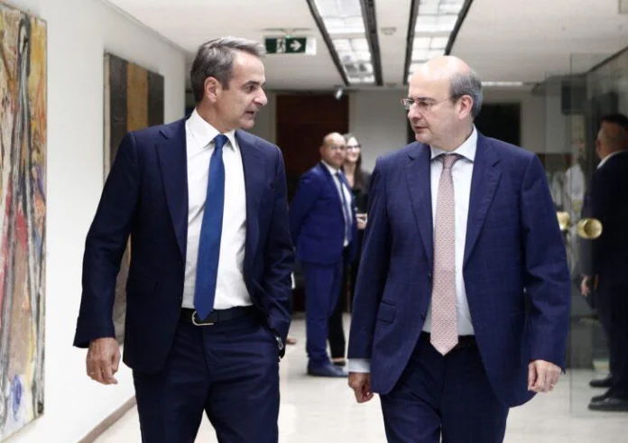 Οριζόντια αύξηση στους εργαζομένους στο Δημόσιο ανακοινώνει το απόγευμα ο πρωθυπουργός