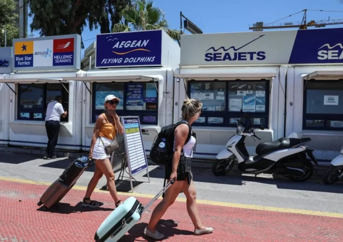 Με τι καιρό θα φύγουν διακοπές οι αδειούχοι του Αυγούστου