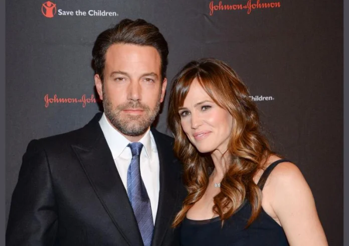 Ben Affleck: Τρυφερές αγκαλιές με την πρώην του Jennifer Garner μέσα στο αυτοκίνητό του