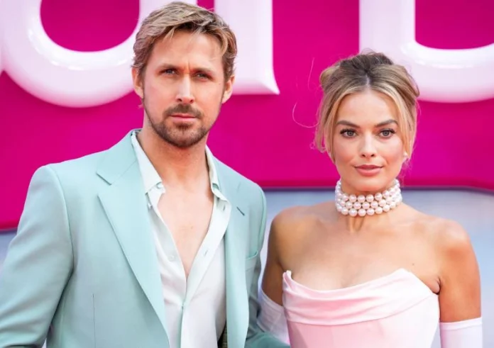 Τι κάνουν δεκάδες «Barbie» και «Ken» στα κομμωτήρια της Θεσσαλονίκης