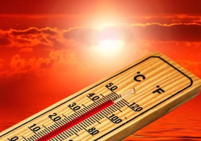Καιρός: Με 40αρια και ισχυρά μελτέμια ο Δεκαπενταύγουστος