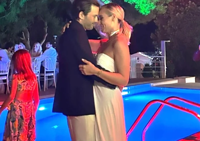 Ελεονώρα Μελέτη: Η βάπτιση της κόρης της και ο γάμος έκπληξη στην Πάρο