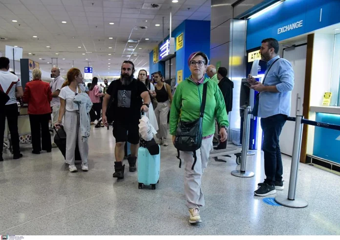 Επέστρεψαν σώοι στην Ελλάδα 108 Έλληνες από το Μαρόκο